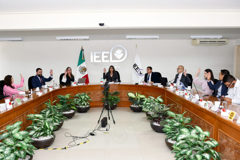 Aprueba IEE nuevos reglamentos de consejos electorales y sesiones 