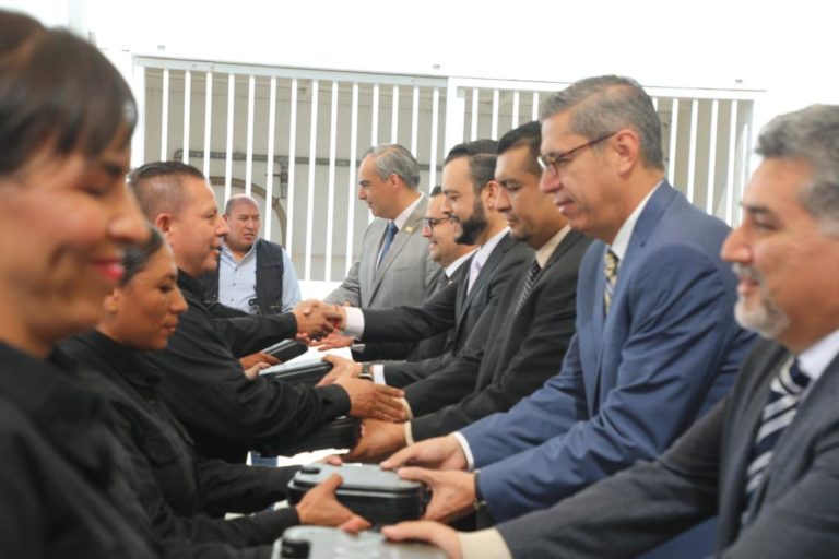 Entregan armas y equipo a la Policía de Investigación en Aguascalientes