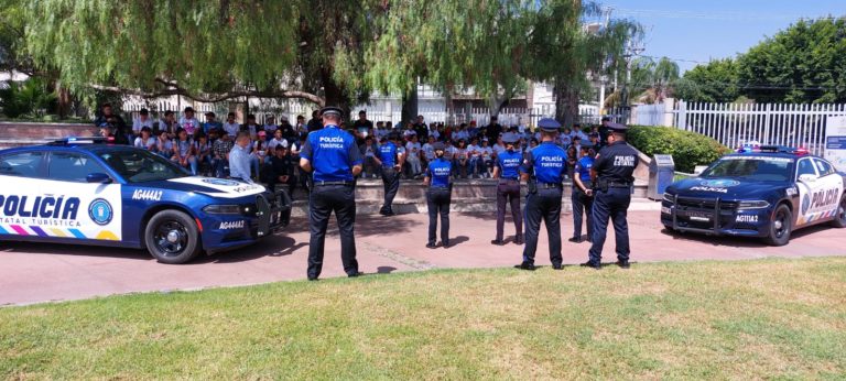A través de curso de verano enseñan a niños de Aguascalientes la importancia de la policía