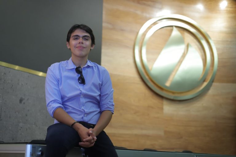 UAA pone a disposición de estudiantes convocatoria de becas agosto-diciembre 2023