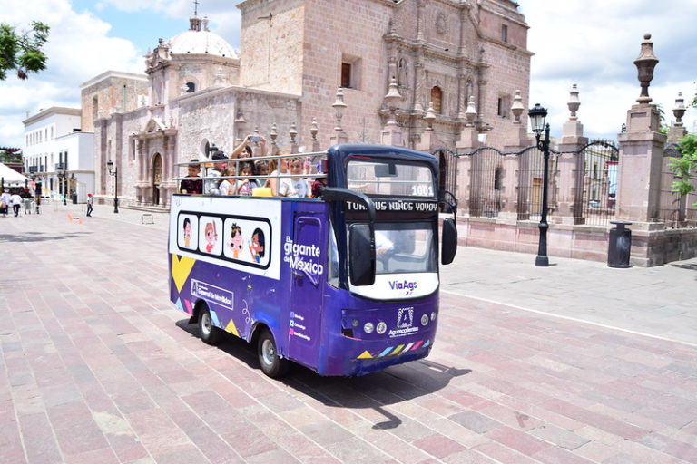 En Plaza Patria se celebró el segundo aniversario de VíaAgs 