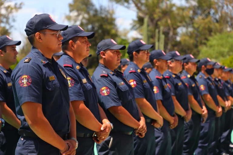 Entregan 2 nuevas unidades de rescate para los bomberos de Aguascalientes
