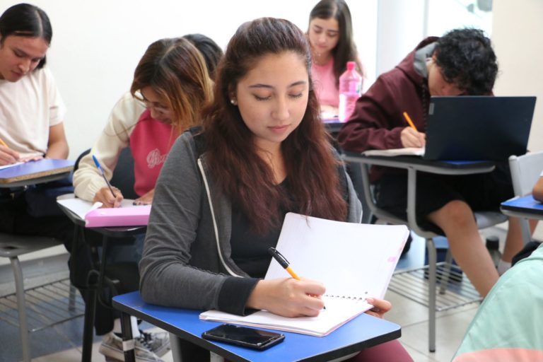 IAJU y UTR ofrecen aprender inglés a bajo costo en Aguascalientes