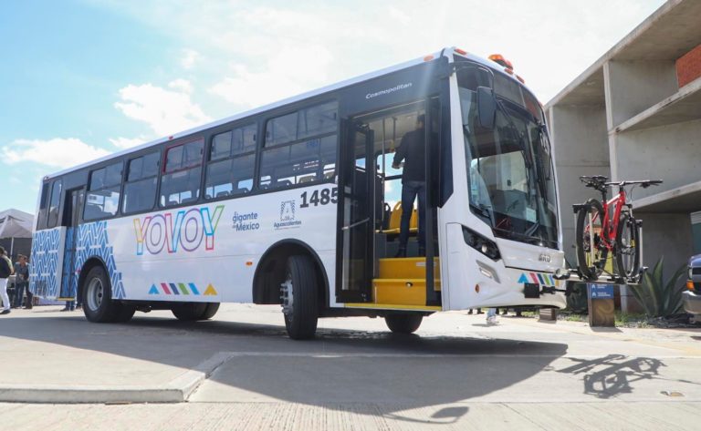 Entregan 25 nuevos camiones; mejorarán el servicio al oriente de la Ciudad de Aguascalientes