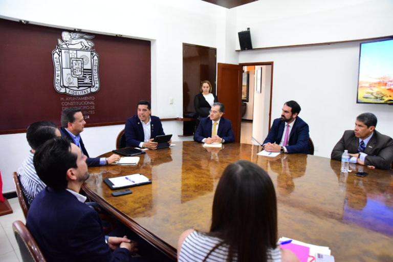 Leo Montañez firmó Convenio de Colaboración de Municipios Competitivos con el Centro de Estudios Económicos del Sector Privado