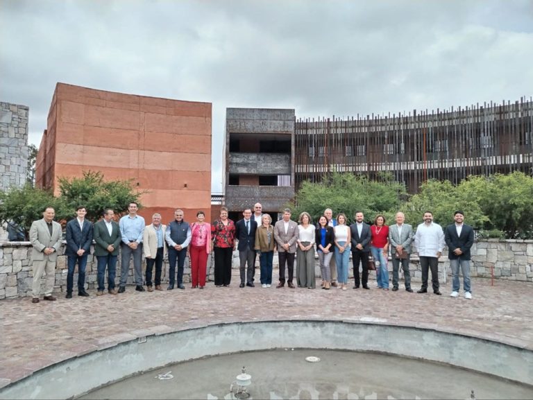 Patricia Muñoz presenta oficialmente su candidatura a presidenta del CCEA 