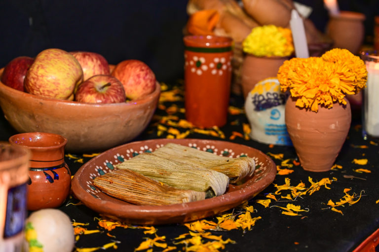 Pabellón, Aguascalientes vive las tradiciones de Día de Muertos  