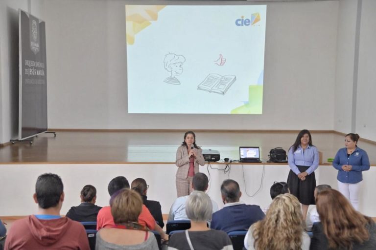 Capacita DIF de Jesús María, Aguascalientes a docentes