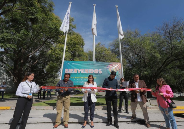 100 proyectos innovadores fueron presentados en la Muestra Emprendedora de la UAA 