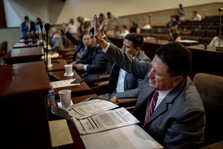 Legisladores se dicen amenazados por la legalización del aborto en Aguascalientes