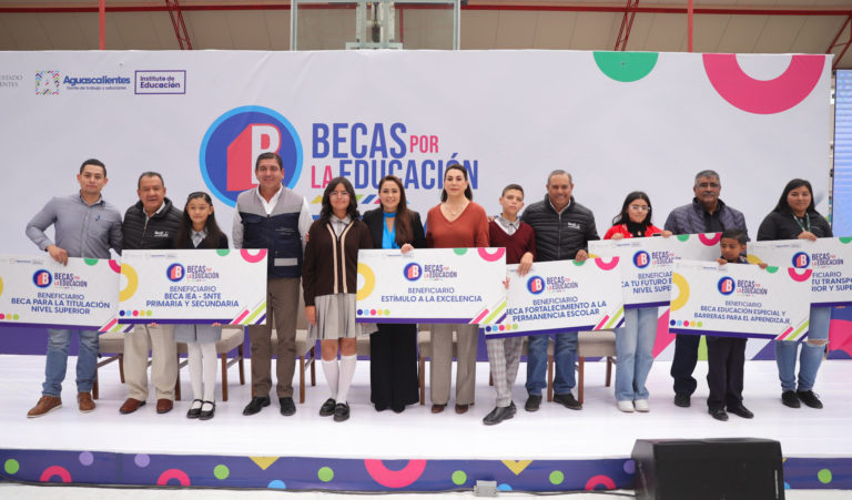 Gobierno del Estado de Aguascalientes inició entrega de más de 12 mil becas 