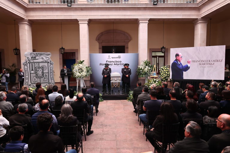 Rindieron homenaje luctuoso al ex alcalde de Aguascalientes Francisco Ramírez Martínez