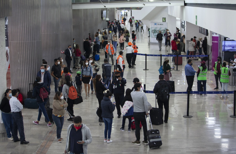 Gasto promedio de turistas se redujo 4.66% en octubre: INEGI