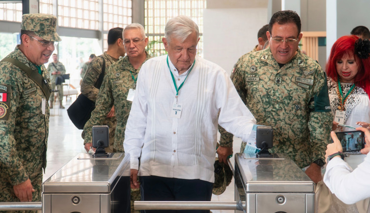 López Obrador presume cascada de inauguraciones