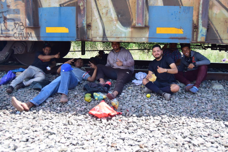 Urgen cambios en políticas migratorias de EU