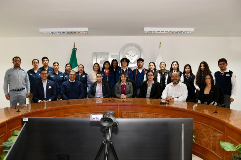 Aguascalientes se ha convertido en un botín para políticos foráneos: Socorro Ramírez 