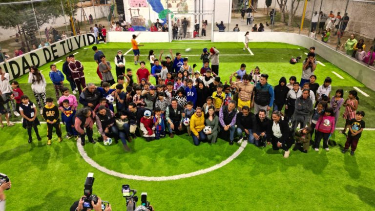 Nueva cancha de fútbol rápido en el parque Pocitos Aguascalientes