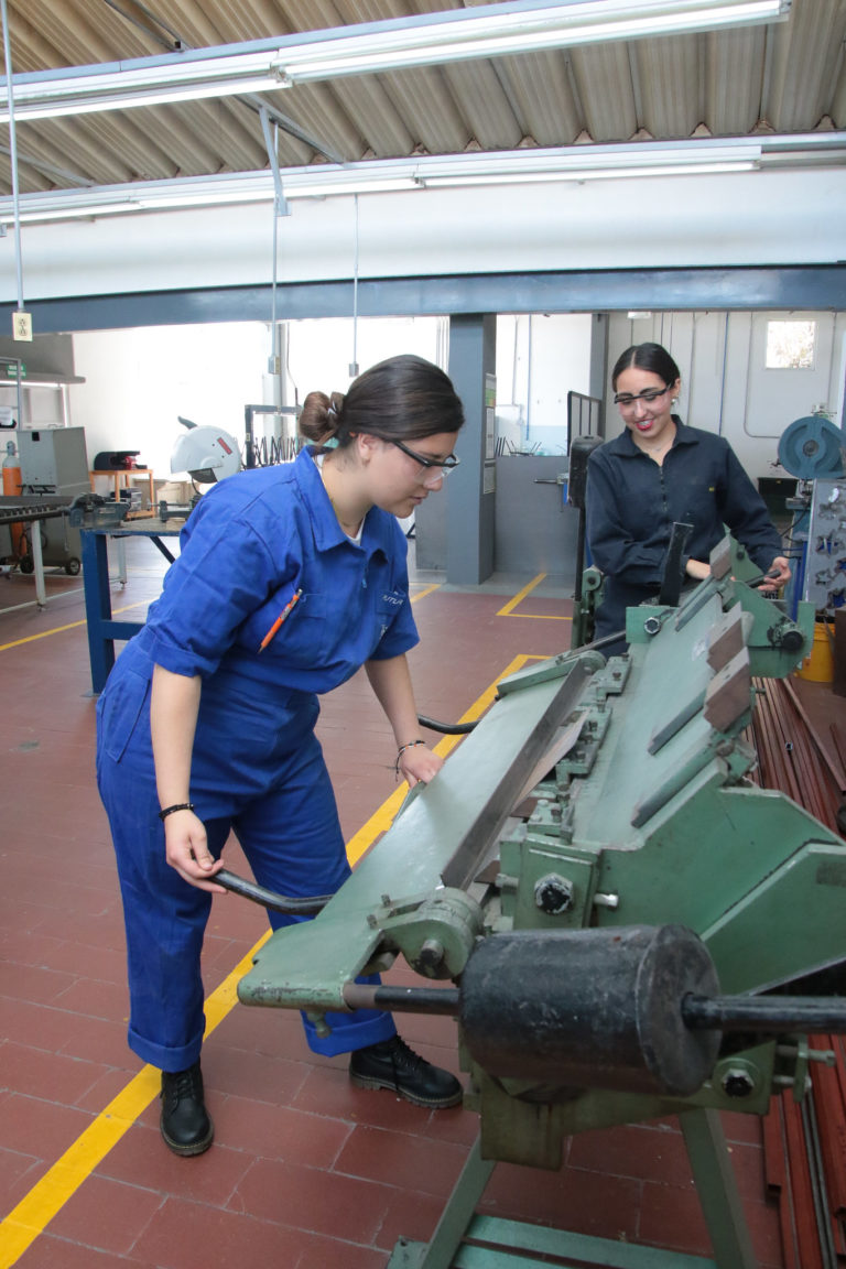 Estudiantes de la UAA tienen la posibilidad de realizar sus prácticas profesionales fuera del Estado