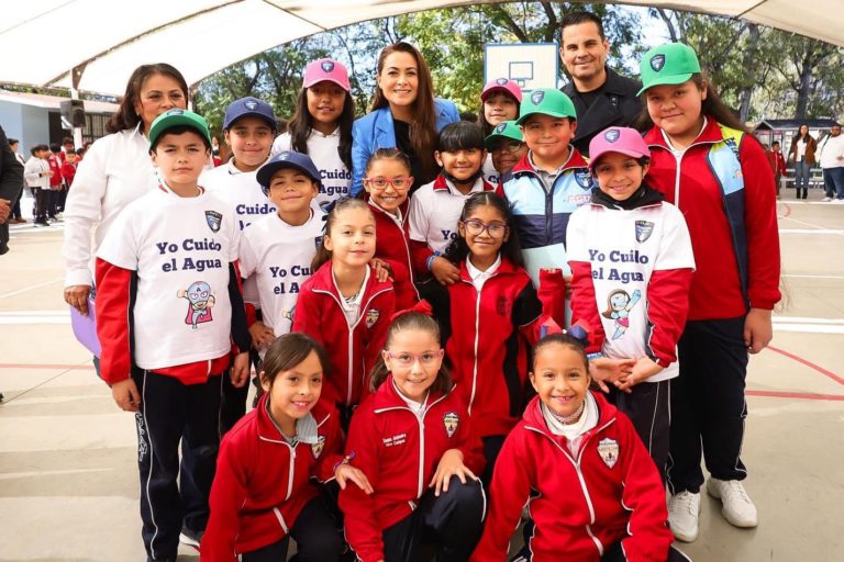 Reconoce municipio de Aguascalientes a alumnos destacados de la primaria “Presidentes de México”