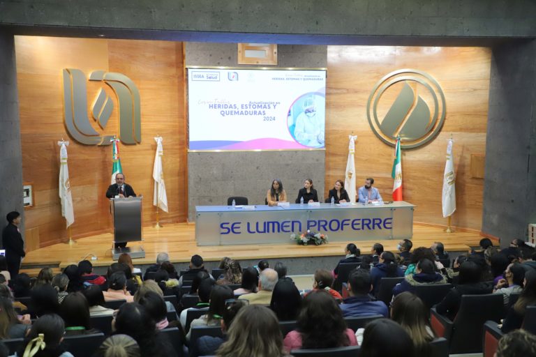 UAA sede del taller de “Actualización en heridas, estomas y quemaduras”