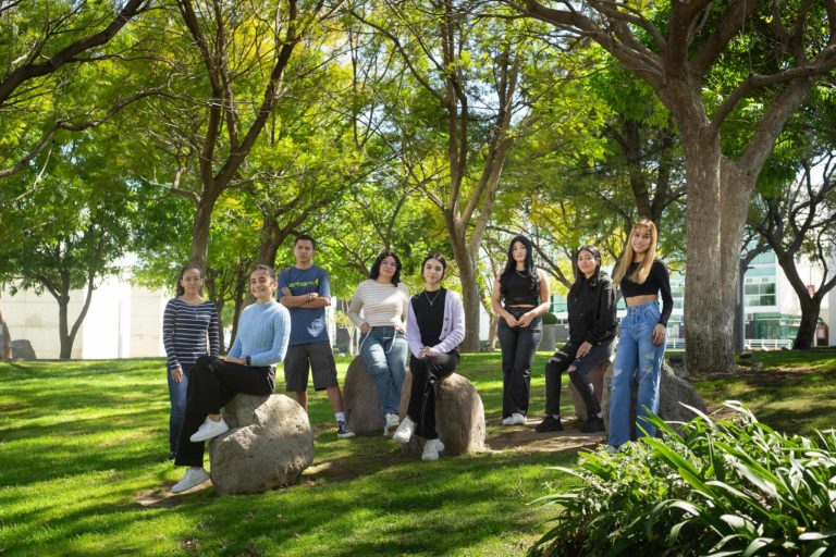 UAA y HEB becan al 100% a estudiantes con alta vulnerabilidad socioeconómica