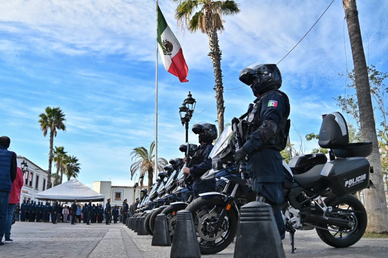 Entregan equipo a policías de Jesús María