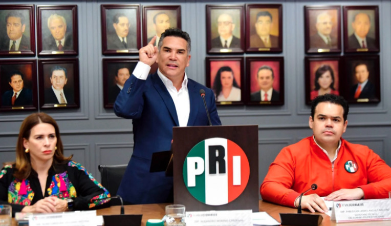 PRI expulsa a diputadas que votaron a favor de ratificar a Ernestina Godoy 