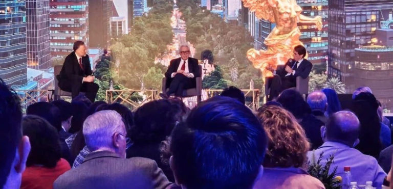 AMLO llama a Zedillo “representante de la oligarquía”