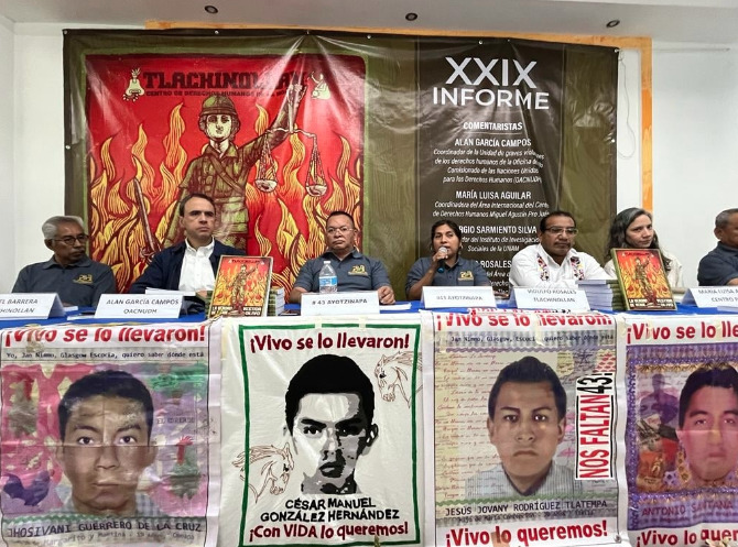 AMLO quiere imponer versión que le da el Ejército en caso Ayotzinapa: Tlachinollan