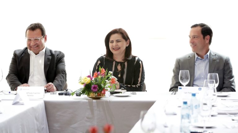 El TEPJF garantiza ante empresarios respeto al voto ciudadano