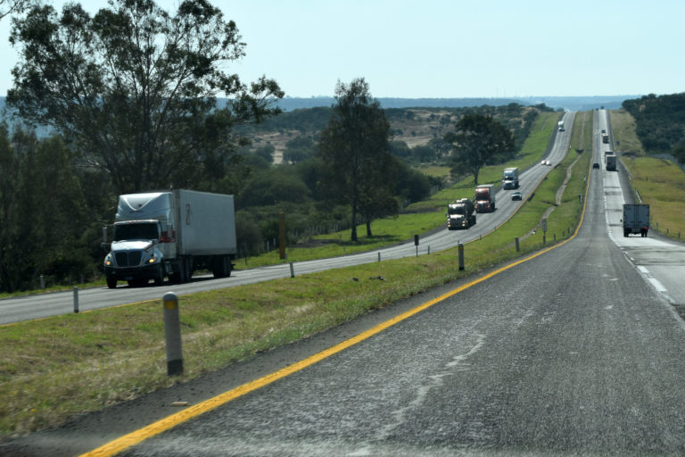 CANACAR teme que inseguridad en carreteras se tome como bandera política