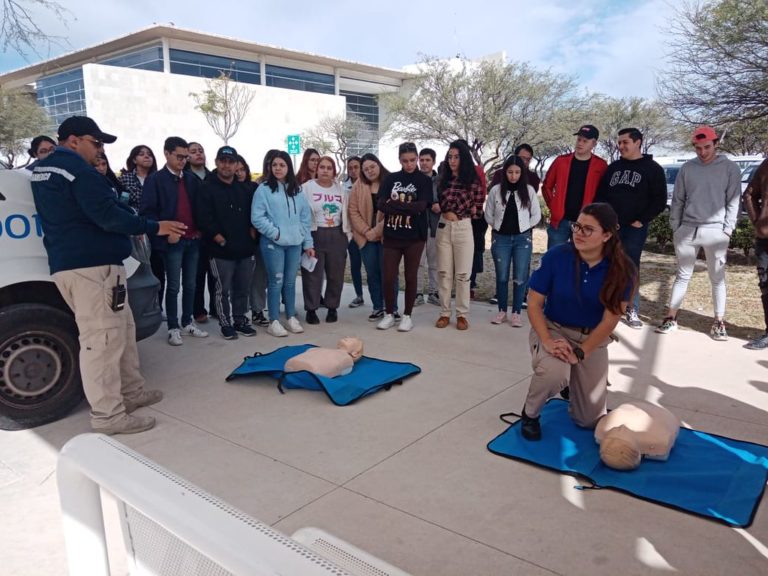 UAA lleva sus servicios de salud a los diferentes campus con las “Brigadas UMD en tu plantel”