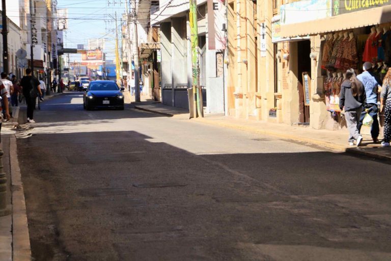 Comienza municipio de Aguascalientes trabajos de rehabilitación en la calle Guadalupe Victoria