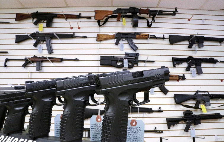 En contradicción con AMLO, el gobierno de Biden niega tráfico de armas militares de EU a México