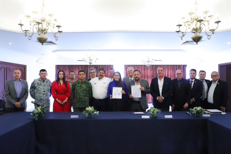 Tere Jiménez se reunió con integrantes de la CANACAR