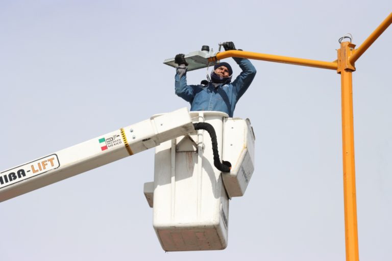 Atiende municipio de Aguascalientes reportes de alumbrado público