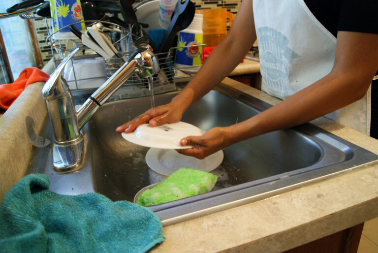 Pocos registros de personas trabajadoras del hogar ante el IMSS 