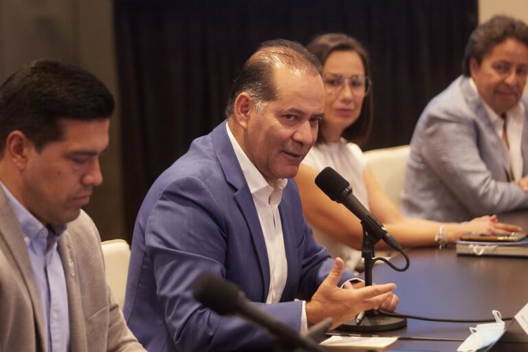 Martín Orozco Sandoval está a días de jubilarse