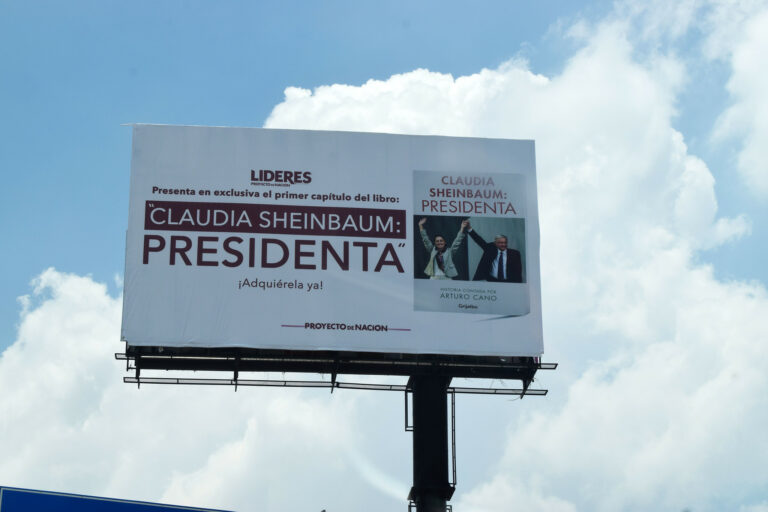Oposición cree que las campañas se dan en los espectaculares: Gilberto Gutiérrez