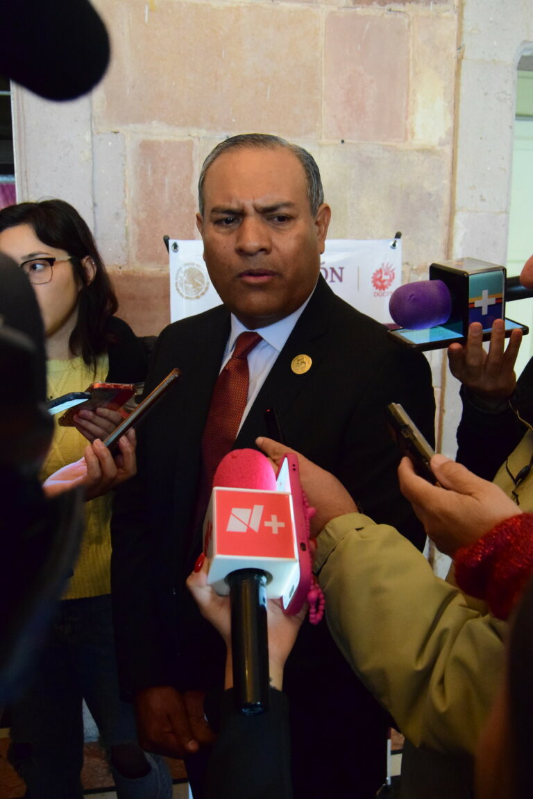 Líder sindical del SNTE podría buscar senaduría en Aguascalientes