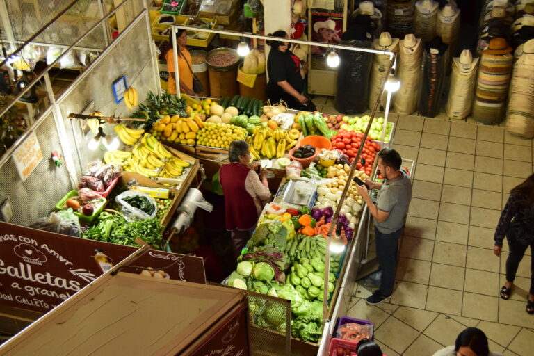 Precio de la canasta básica aumentó 43.8% en lo que va del sexenio de AMLO