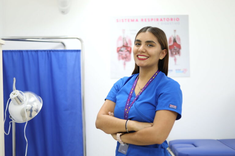 Existen 85 Centros de Salud que ofrecen servicios médicos gratuitos