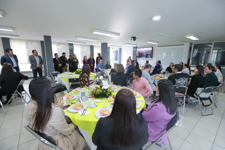 CCEA de la UAA sostiene fructífero encuentro con sector empresarial