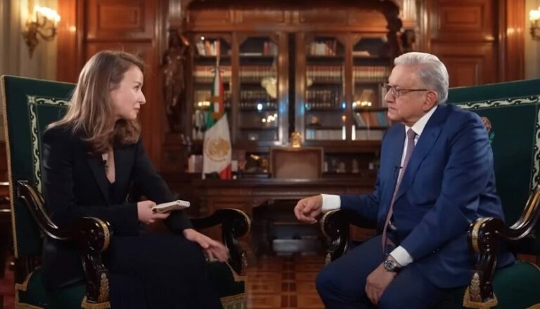 INE ordena a AMLO bajar la entrevista que concedió a Afinogenova