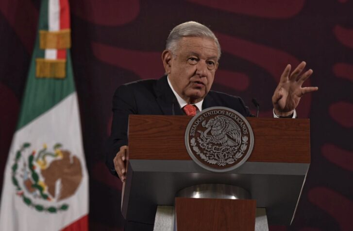 Como en la Inquisición: AMLO se queja del INE por eliminar mañaneras 