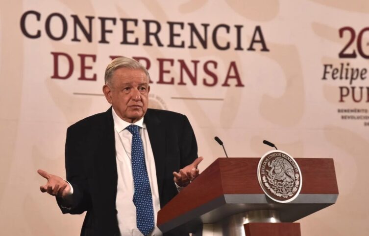 AMLO niega haber intervenido en la elección 