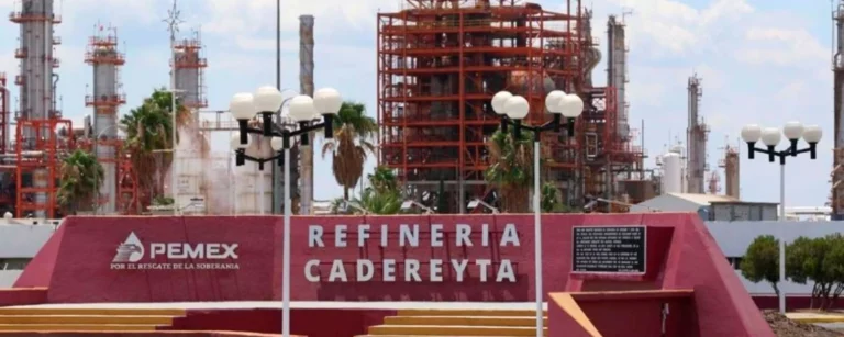 Refinería Cadereyta cumple parámetros y normas ambientales