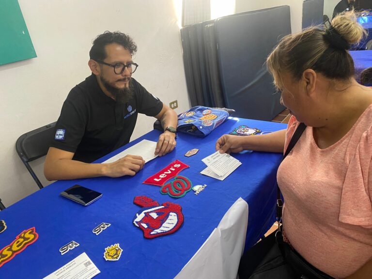 Brigada de Empleo en la colonia Guadalupe Peralta, este lunes 22