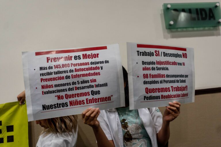 Lamentan decisión de la Federación con trabajadores de la salud 