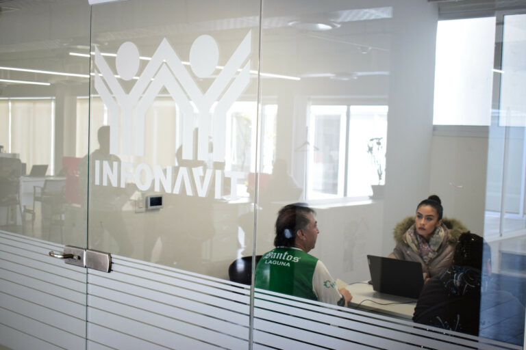 Coyotes buscan engañar y poner en riesgo el ahorro INFONAVIT de los acreditados